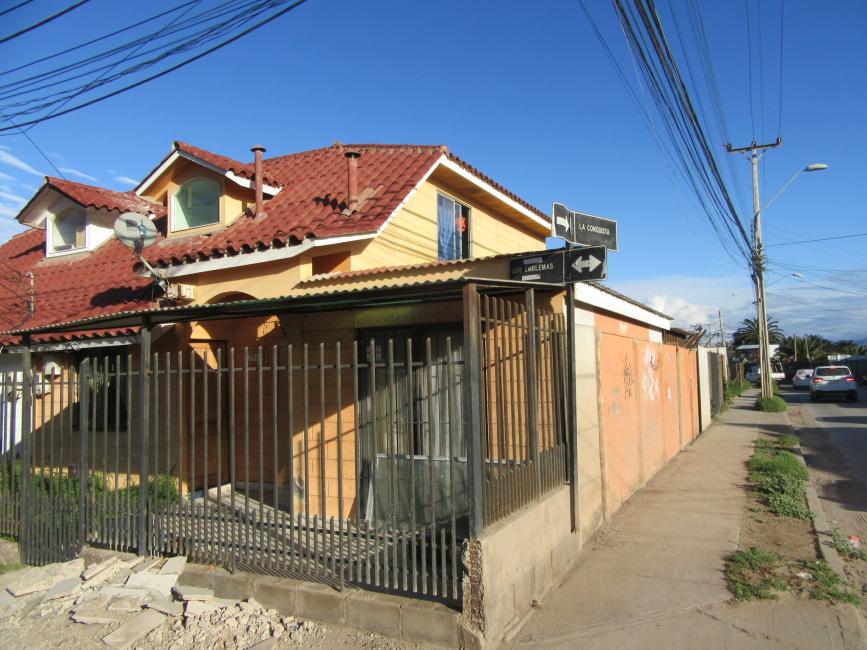 Casa Esquina ideal vivienda y negocio, Las Compañias